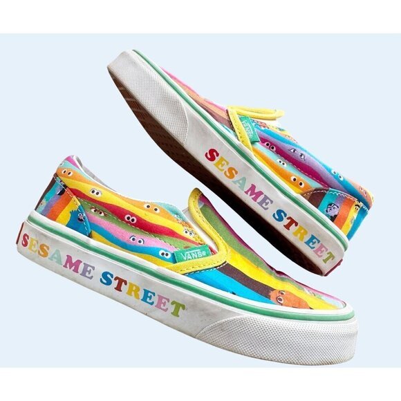 VANS x Sesame Street Youth Kids Slip On Canvas Sneakers Size 1 - Picture 4 of 8